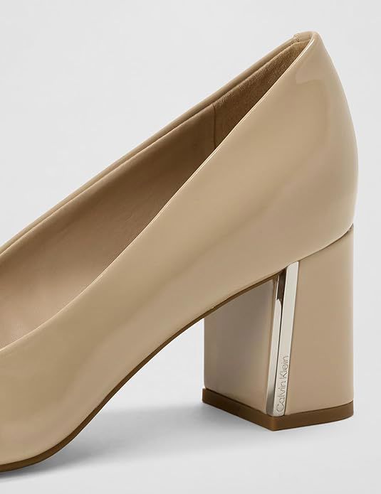 Beige Patent Block Heel Pumps | حذاء هيلز بيج لامع بكعب عريض_thumbnail_2